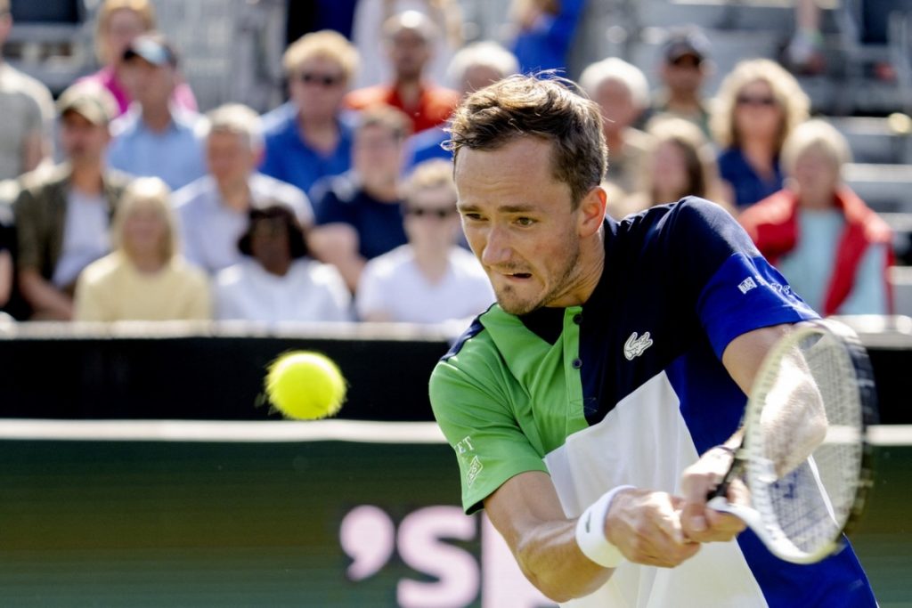 Daniil Medvedev, primera victoria tras mes y medio de ausencia en el ATP Tour