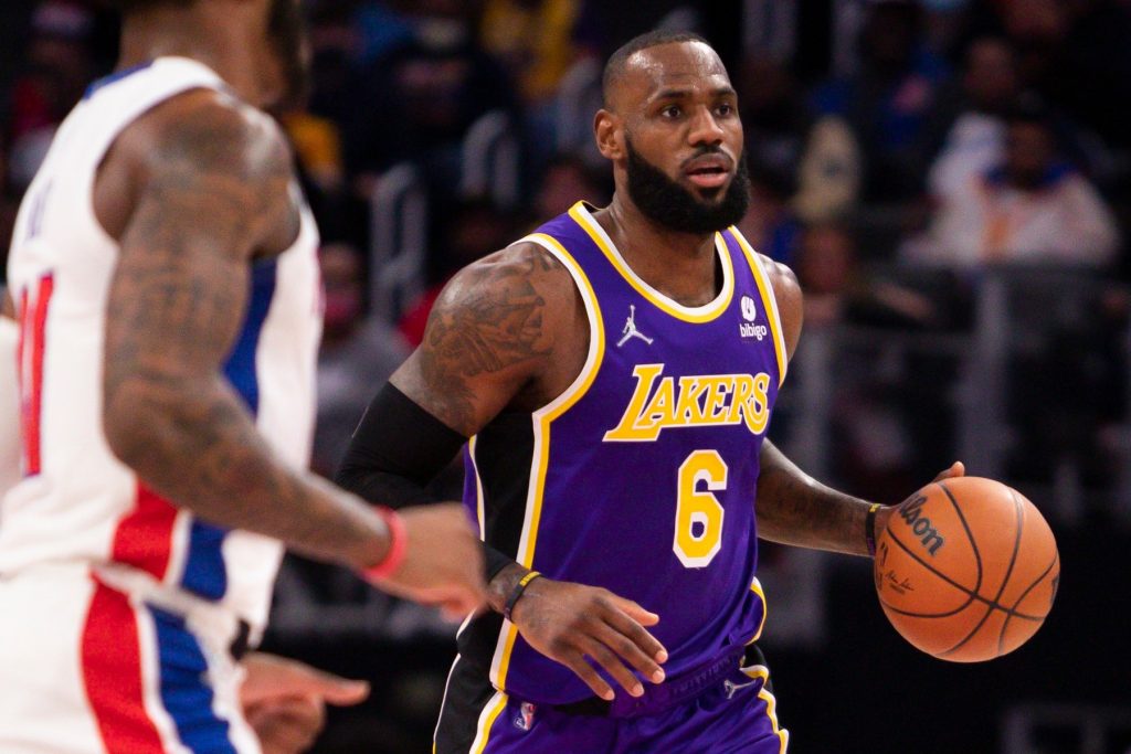 LeBron James y la gran decisión sobre su contrato con Los Ángeles Lakers