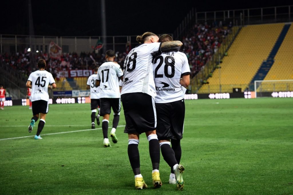 VIDEO Dennis Man y Valentin Mihaila marcan en la primera jornada de la Serie B – El Parma empata con el Bari