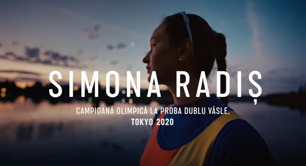Entre medallas. Simona Radis, campeona olímpica, mundial y europea de remo: La sensación de no decepcionar corta el mundo bajo tus pies